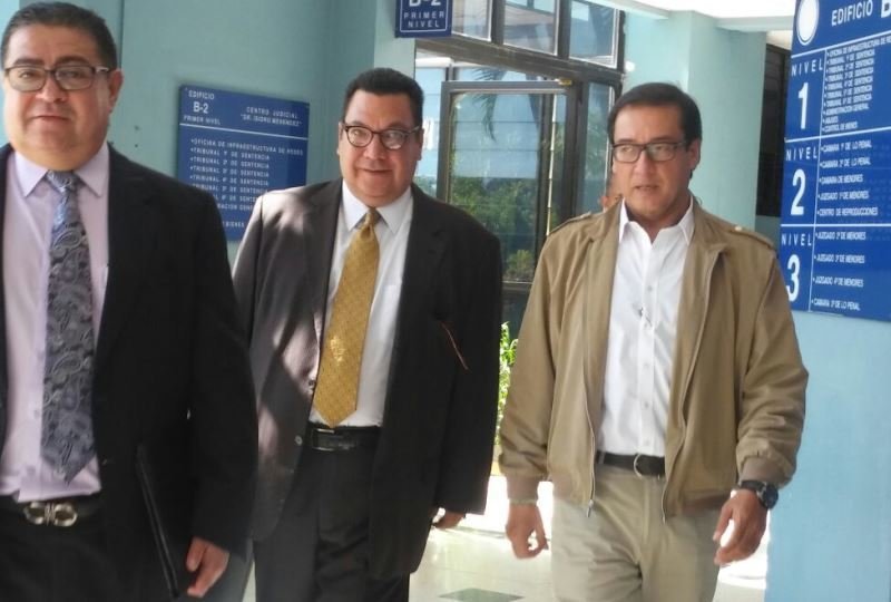 Luis Martínez llega a Juzgados