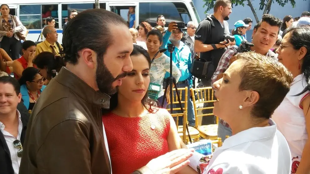 Nayib Bukele en el nombramiento de calle Prudencia Ayala, en San Jacinto.