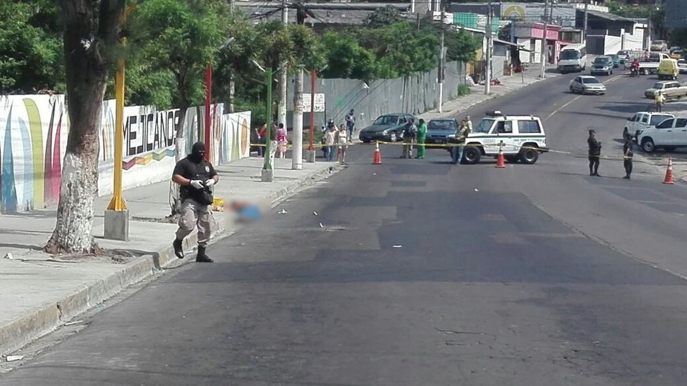 Asesinato Mejicanos. Foto: @_RoxanaRuiz