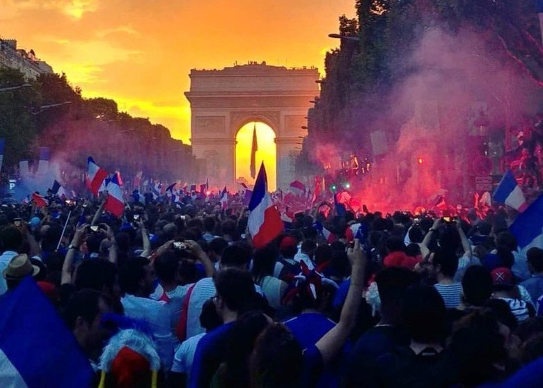 Celebración en Francia. Foto: @Guille_Glez_