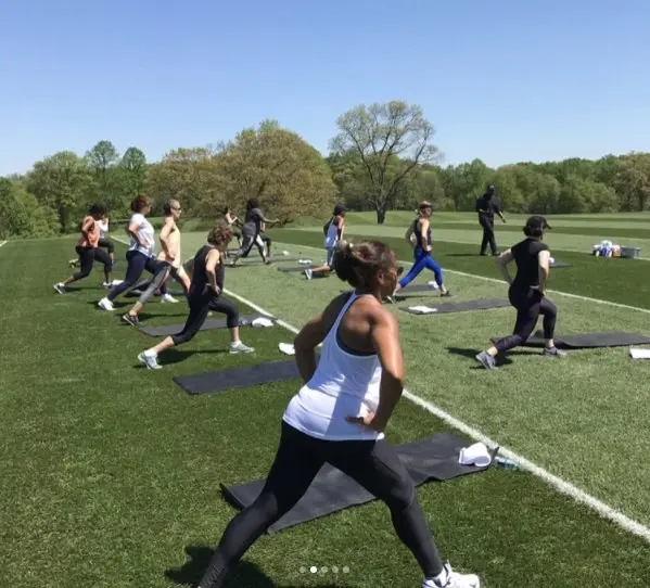 "Para cuidar de otros, primero tenemos que cuidar de nosotros mismos", escribi&oacute; Obama.