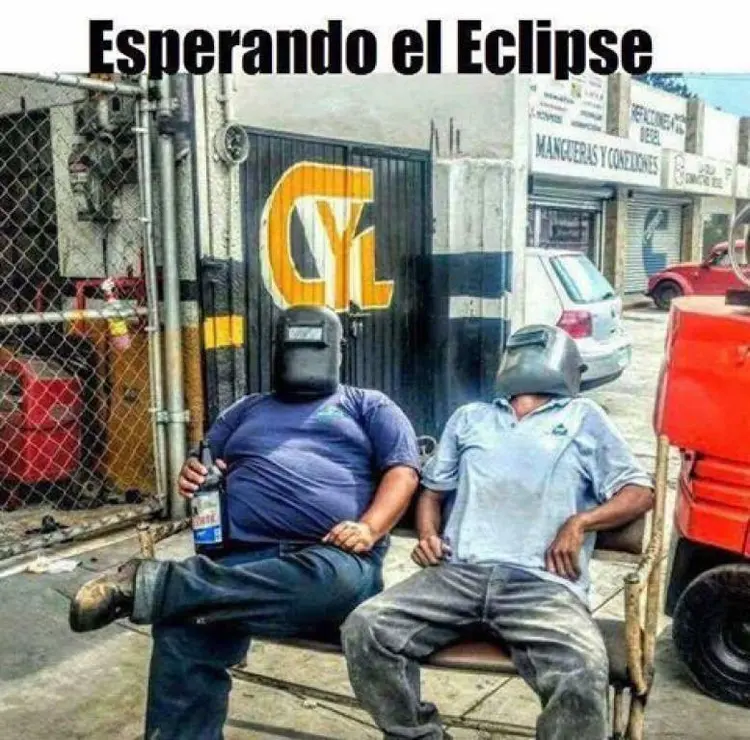 Memes del eclipse