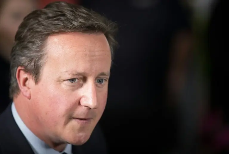 <p>El primer ministro brit&aacute;nico, David Cameron, habla en Cardiff, Reino Unido, el 15 de junio de 2016</p>