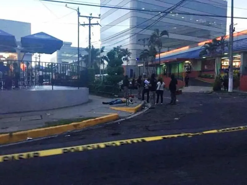 Homicidio en Blvd Los H&eacute;roes
