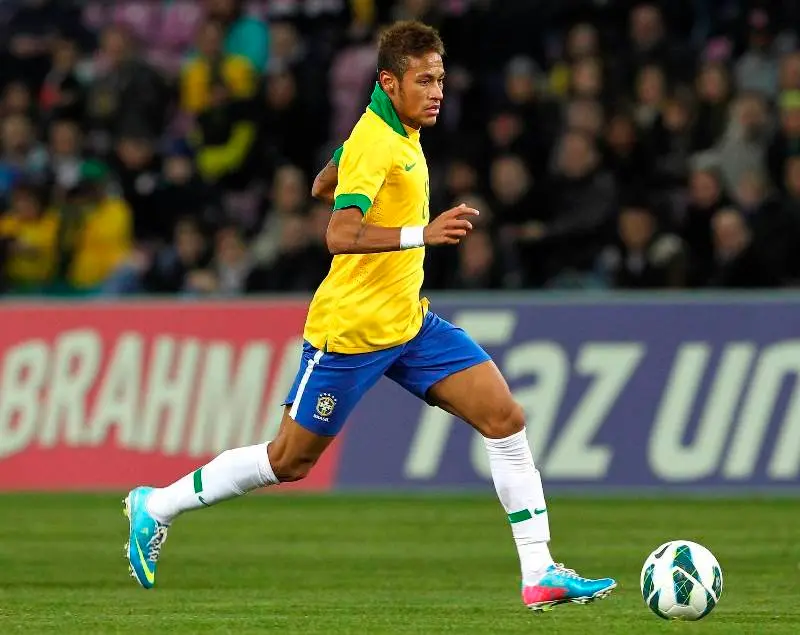 Neymar con Brasil
