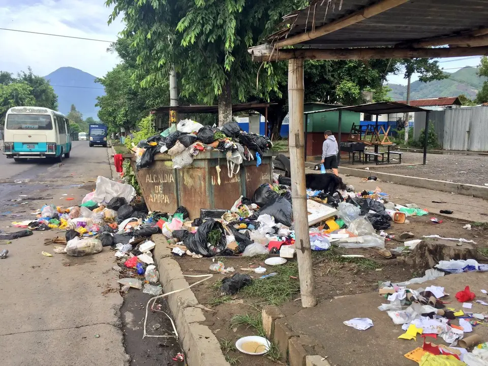 CalleApopa con basura