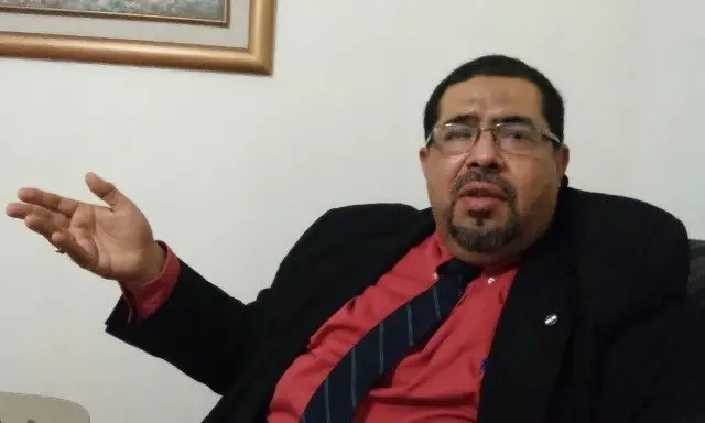 resoluci&oacute;n giammattei3