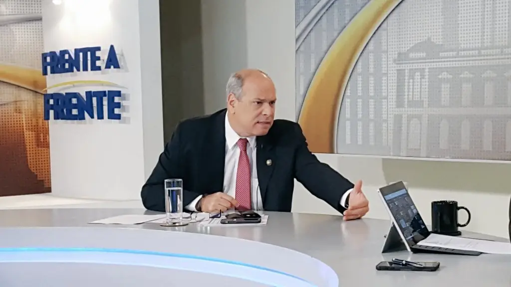 Rodrigo &Aacute;vila