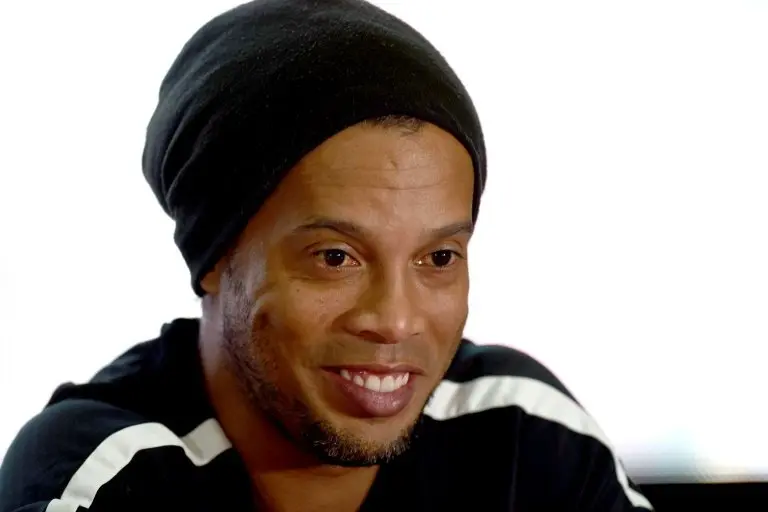 <p>El exastro del f&uacute;tbol Ronaldinho, en rueda de prensa en Ciudad de Guatemala el 8 de julio de 2016</p>