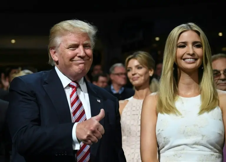 <p>El candidato presidencial Donald Trump junto a su hija Ivanka en el tercer d&iacute;a de la convenci&oacute;n nacional del Partido Republicano en Cleveland el 20 de julio de 2016</p>