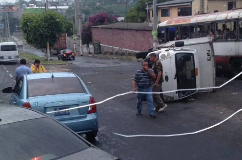 accidente de tr&aacute;nsito en Molsa