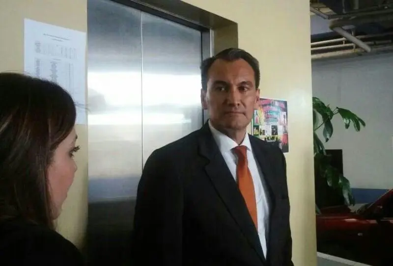 General Ben&iacute;tez