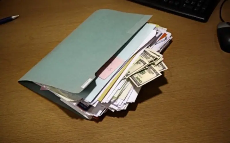 Enriquecimiento il&iacute;cito