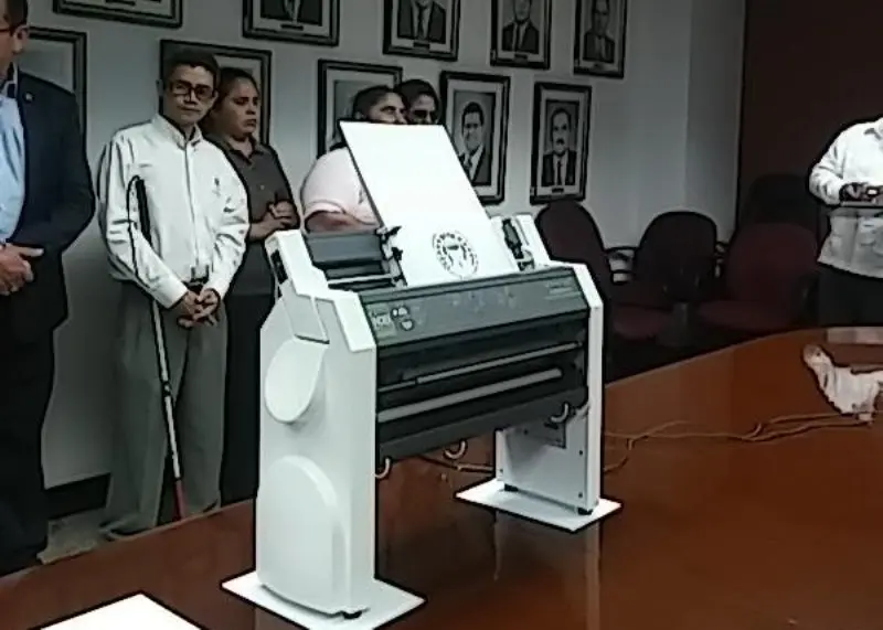 M&aacute;quina braile