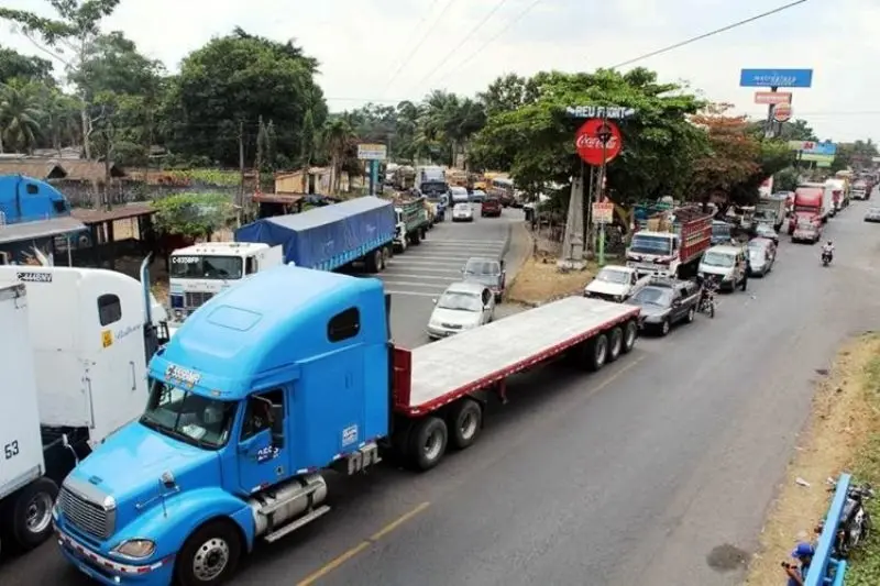 Transporte de carga en fronteras con Guatemala no circular&aacute;/ Foto Prensa Libre