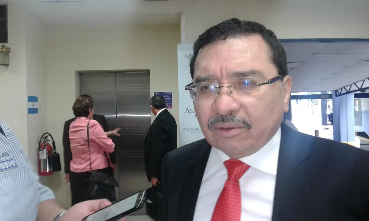 Medardo Gonz&aacute;lez (2)