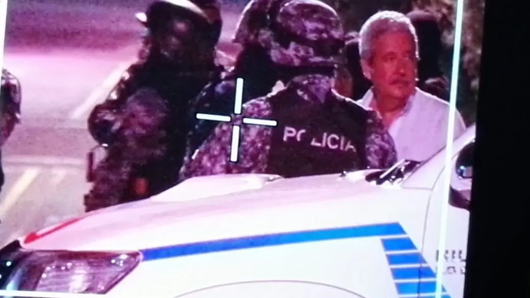 se&ntilde;or que parapeto