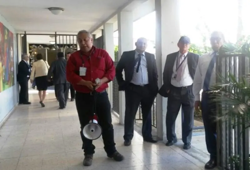 Sindicalistas asamblea