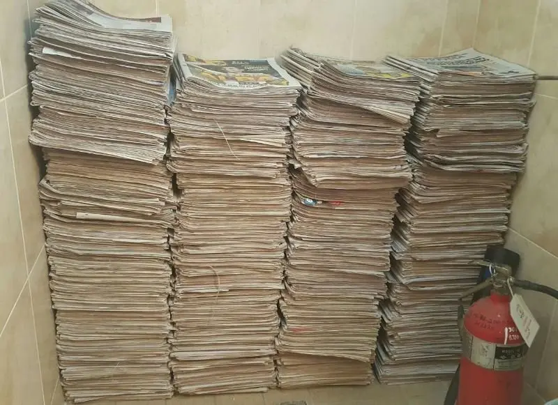 Peri&oacute;dicos de papel