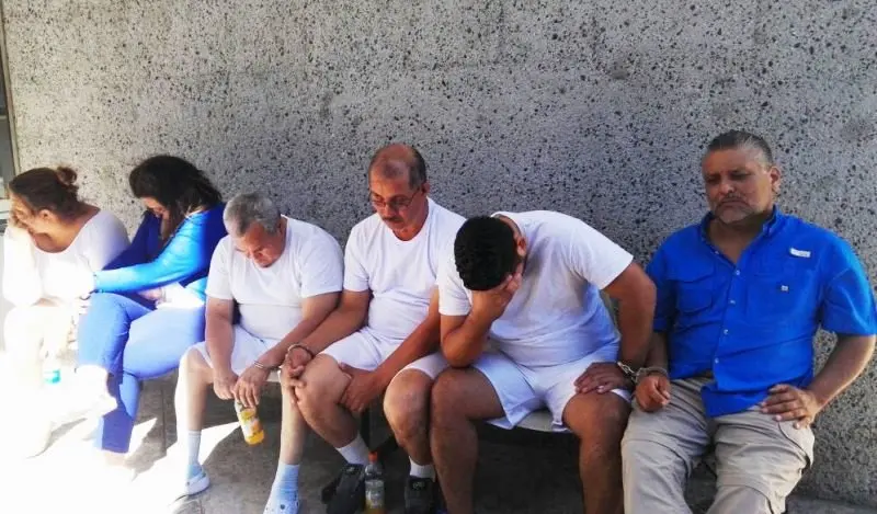 ligados a polic&iacute;a narco