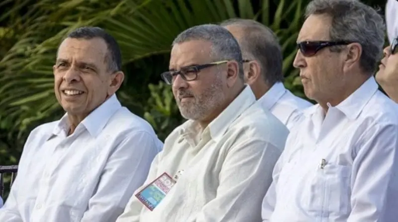 Mauricio Funes autoridades nicas