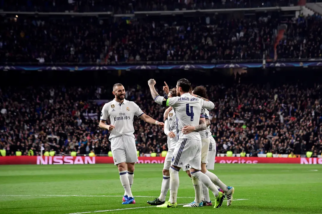 Real Madrid gan&oacute; 3-1 al N&aacute;poles en la ida de los octavos de final de la Champions.