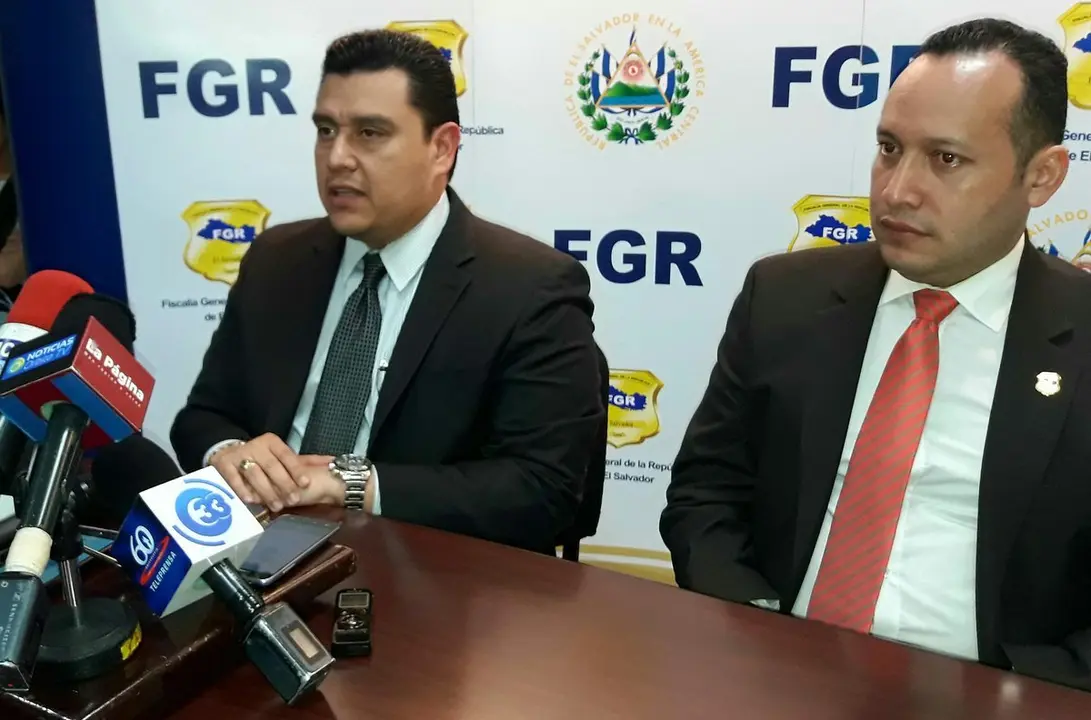 Allan Hern&aacute;ndez, director de &aacute;reas especializadas, y German Arriaza, director de la zona oriental