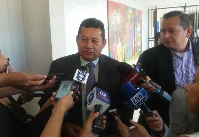 Santiago Flores, diputado del FMLN