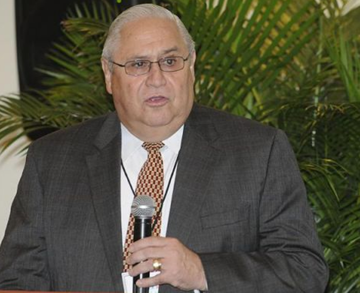 24_06 Armando Calder&oacute;n Sol 1