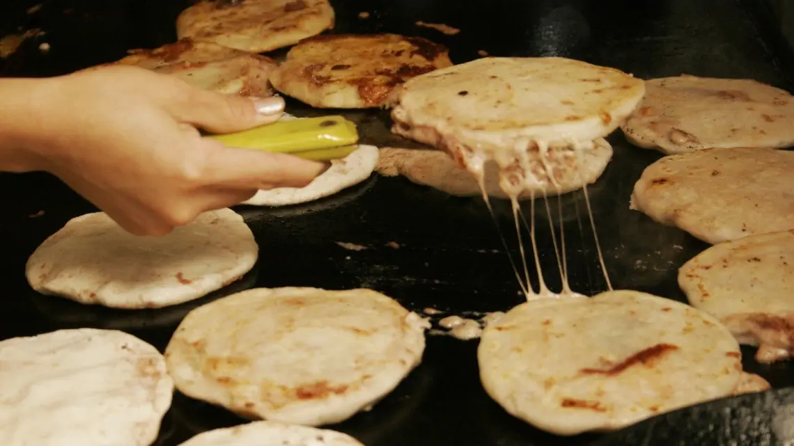 Festival-de-la-pupusa-1140x641