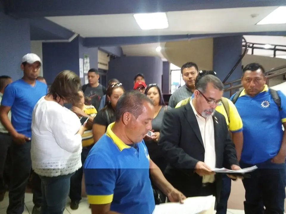 Trabajadores Alcald&iacute;a Santa Ana