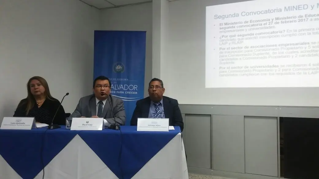 Oficial Informaci&oacute;n