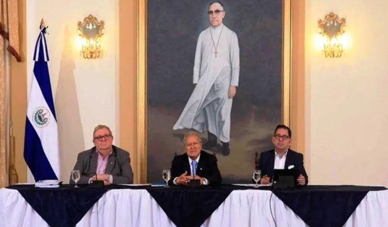 sanchez ceren y c&aacute;ceres