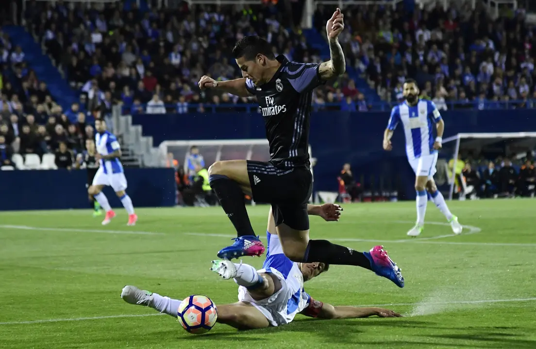 James Rodr&iacute;guez durante el partido que Real Madrid gan&oacute; 4-2 al Legan&eacute;s