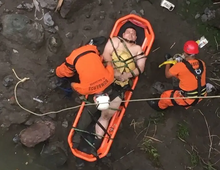 rescate de hombre del acelhuate