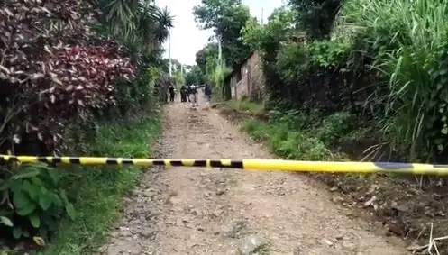 Escena del homicidio de un polic&iacute;a en Ahuachap&aacute;n