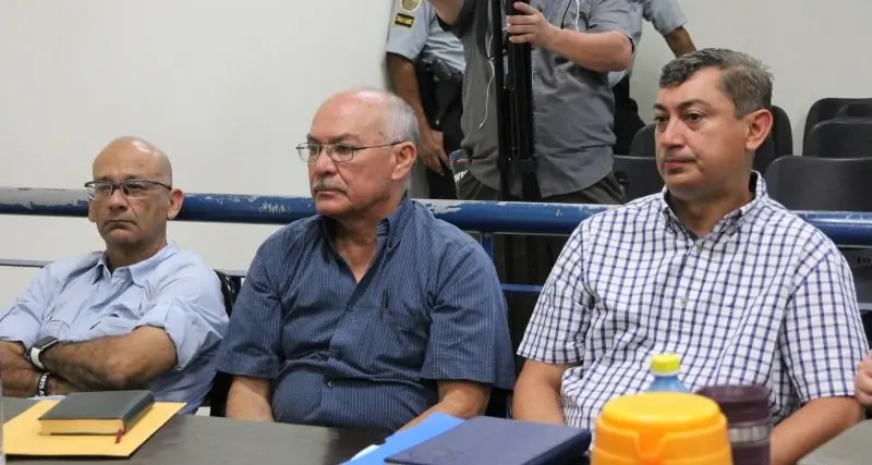 Extrabajadores de f&aacute;brica de Beter&iacute;as R&eacute;cord.