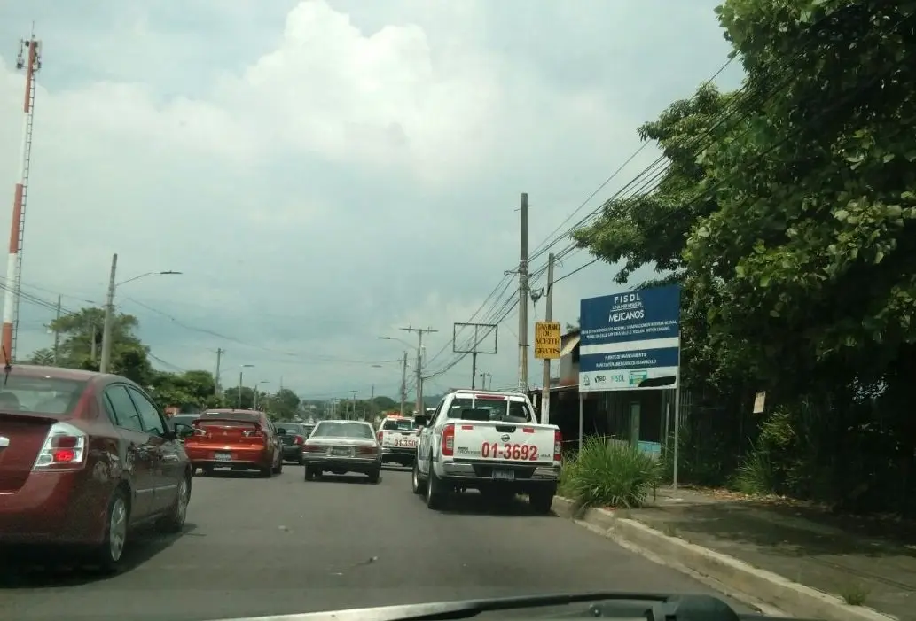 Empleado de car wash asesinado en avenida Bernal