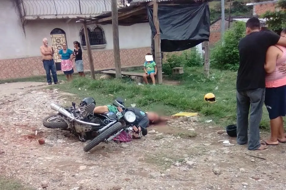 Polic&iacute;a asesinado en San Vicente