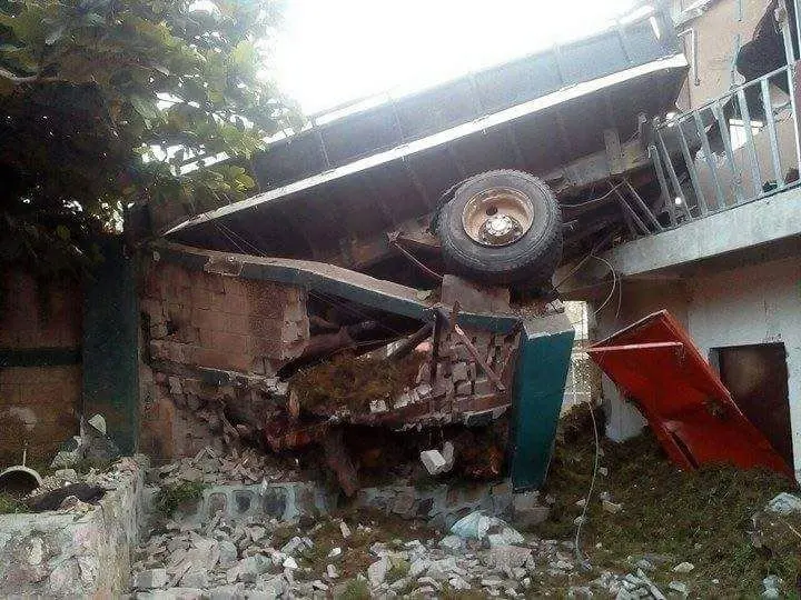 Cami&oacute;n Moraz&aacute;n