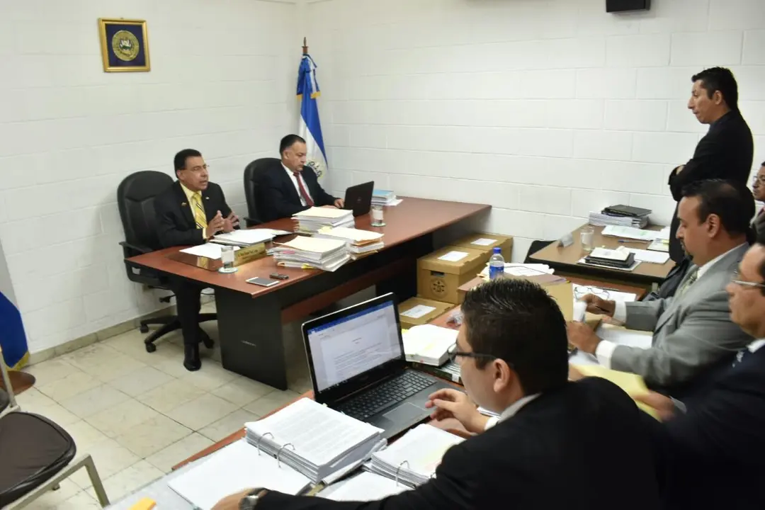 Audiencia contra Elmer Charlaix