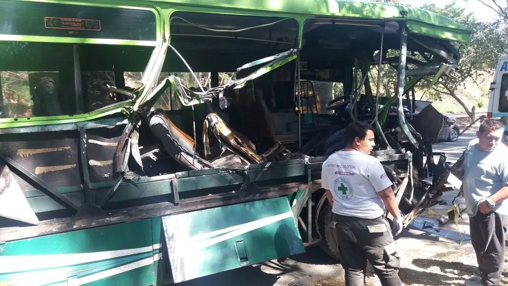 Accidente en carretera a Comalapa
