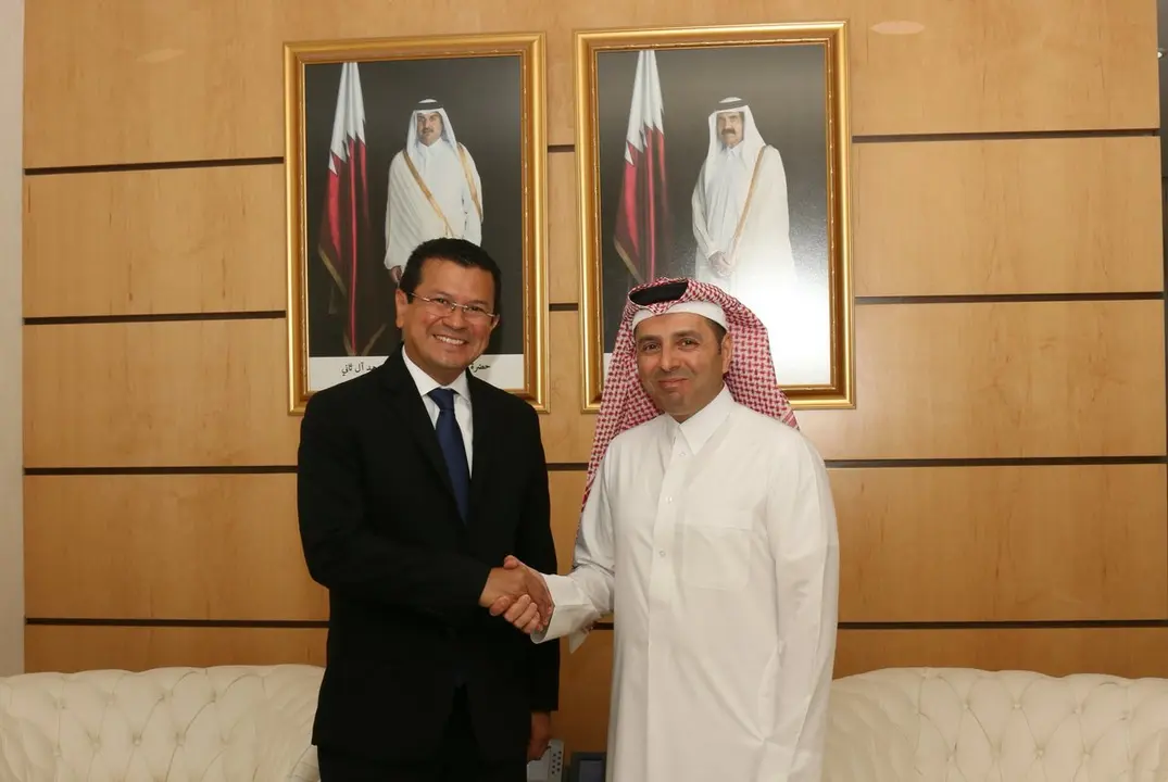 Visita de Hugo Mart&iacute;nez a Catar