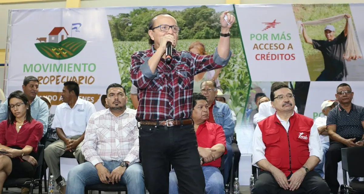 Gerson Mart&iacute;nez en nombramiento