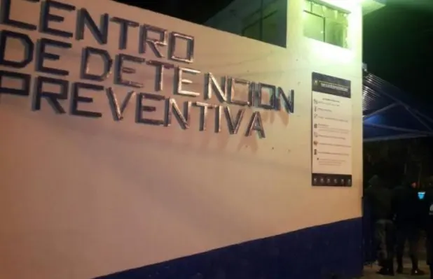 Centro de detenci&oacute;n Guatemala