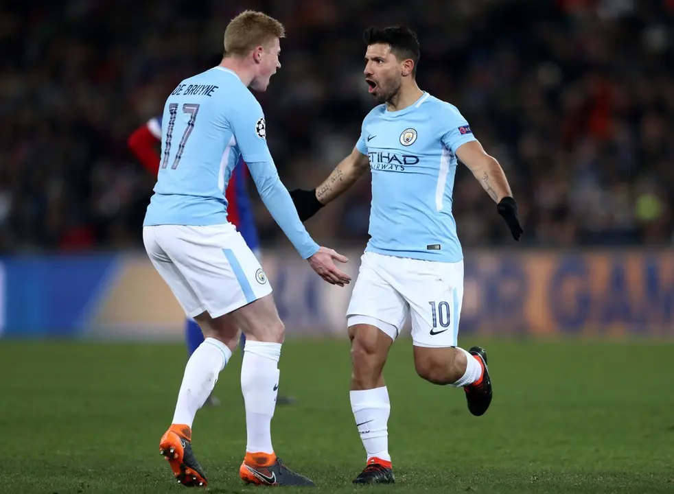 Kun Ag&uuml;ero y Kevin de Bruyne