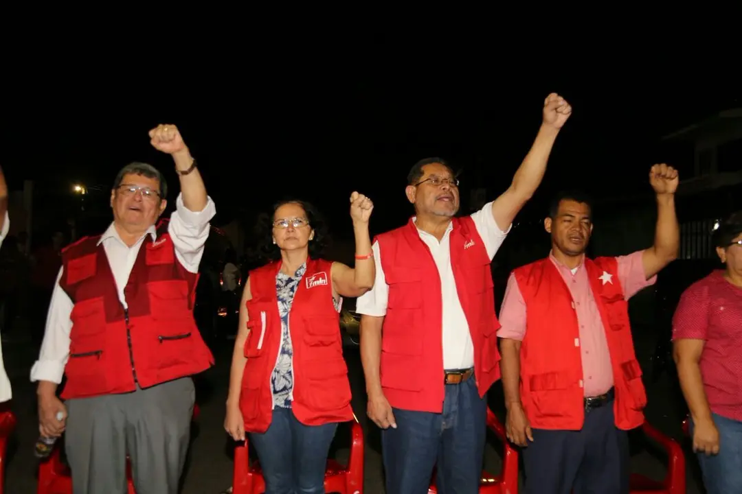 Jos&eacute; Luis Merino en mitin en Mejicanos