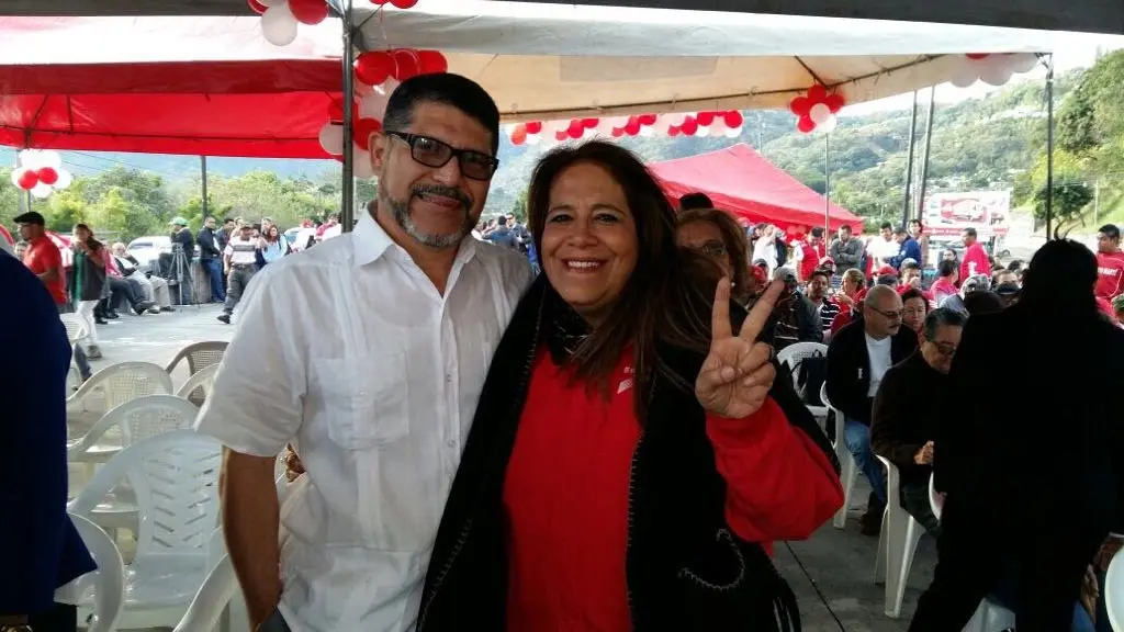 Fidel Fuentes y Nidia D&iacute;az