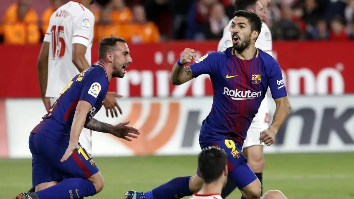 Luis Su&aacute;rez celebra un gol con el Barcelona ante Sevilla