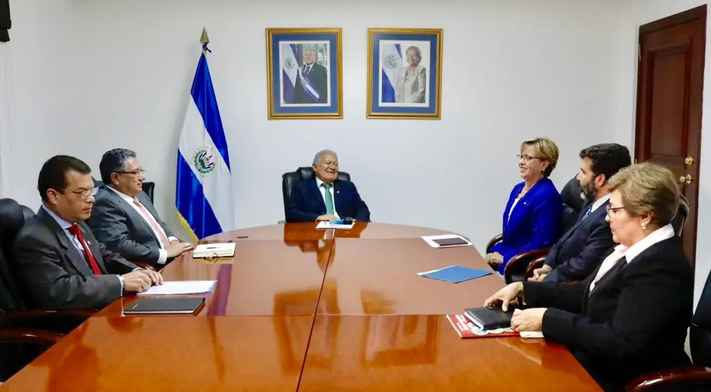 S&aacute;nchez Cer&eacute;n reaparece.